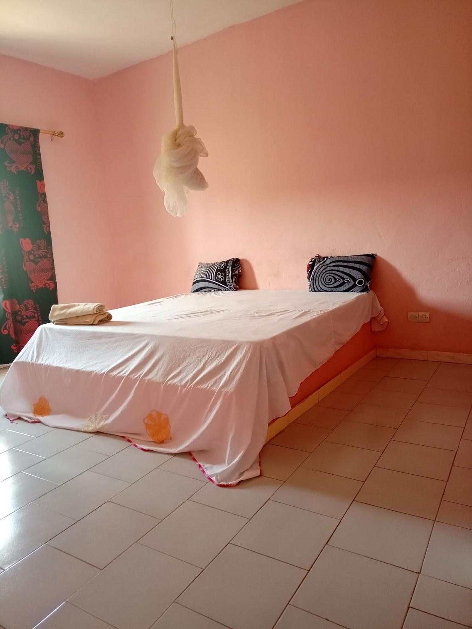 Chez Paolo Hotel Toubab Dialaw Buitenkant foto