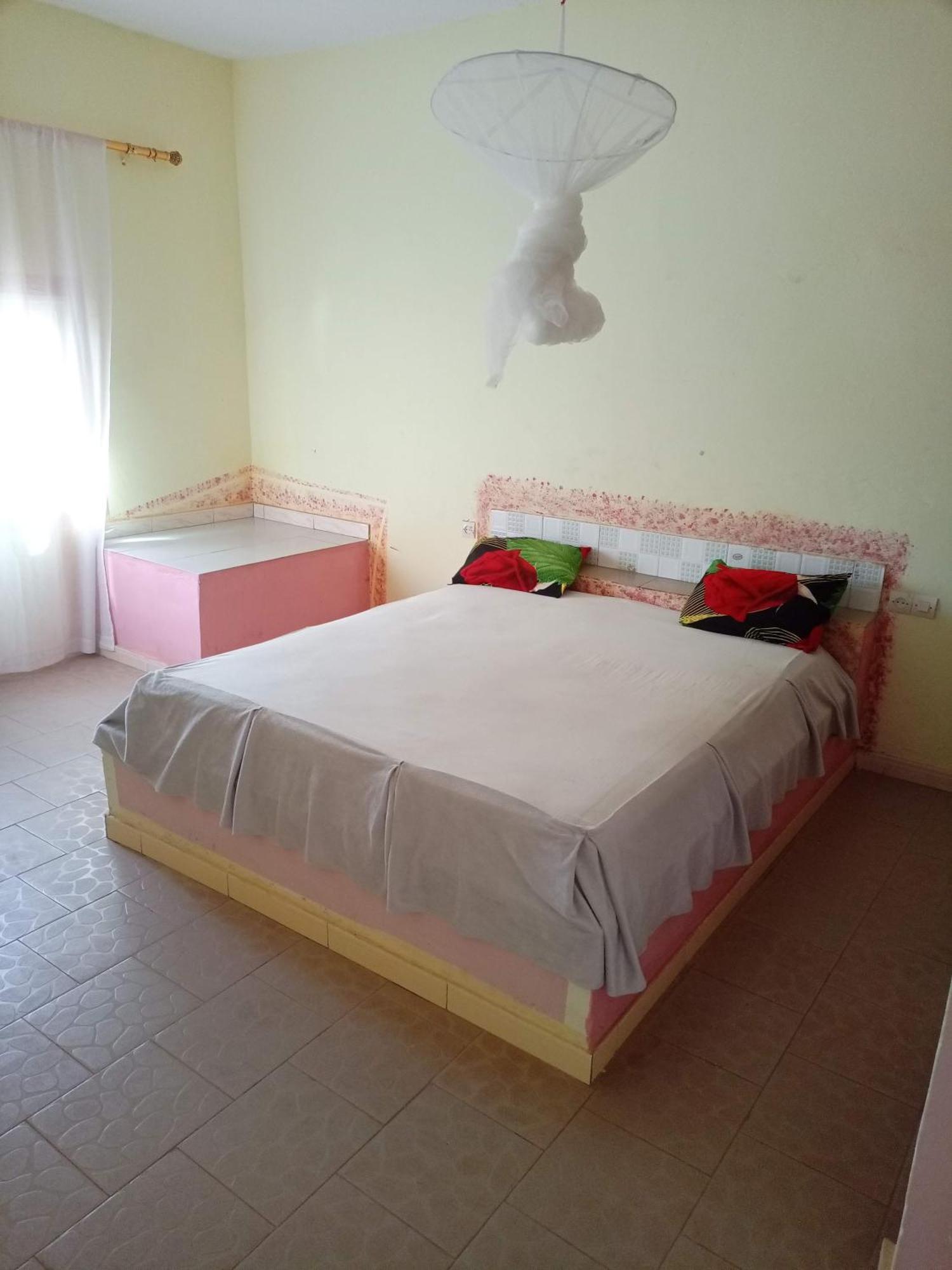 Chez Paolo Hotel Toubab Dialaw Buitenkant foto